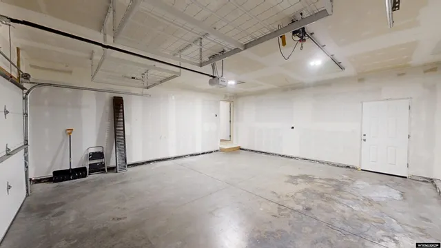 $385,000 | 1711 Absaroka Trail, Bar Nunn, WY 82601