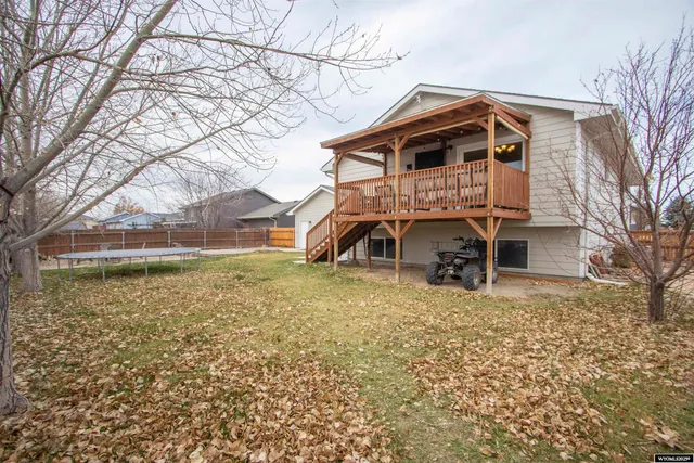 $385,000 | 1711 Absaroka Trail, Bar Nunn, WY 82601