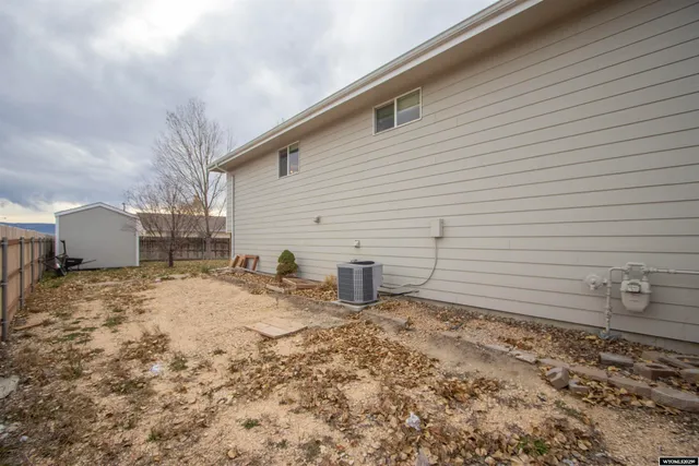 $385,000 | 1711 Absaroka Trail, Bar Nunn, WY 82601