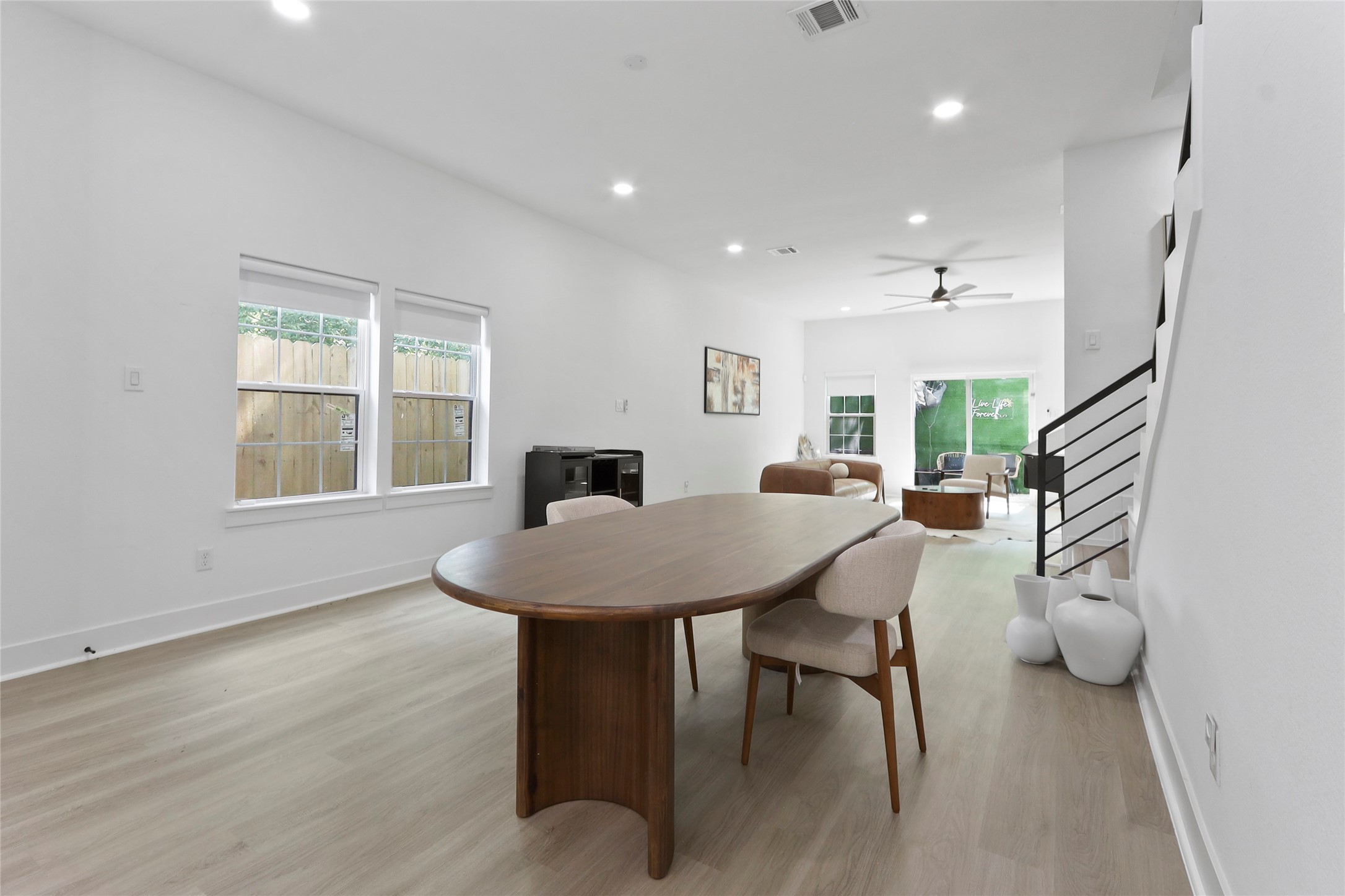 6747 Peerless Street Houston, TX 77021 - Photo 13 of 30 Dinning room