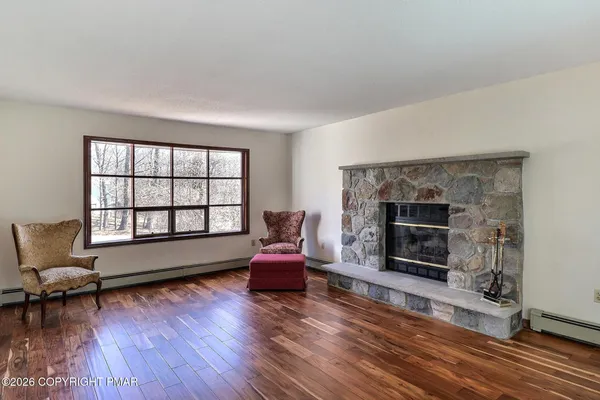 $499,800 | 406 Broad Leaf Lane, Stroudsburg, PA 18360