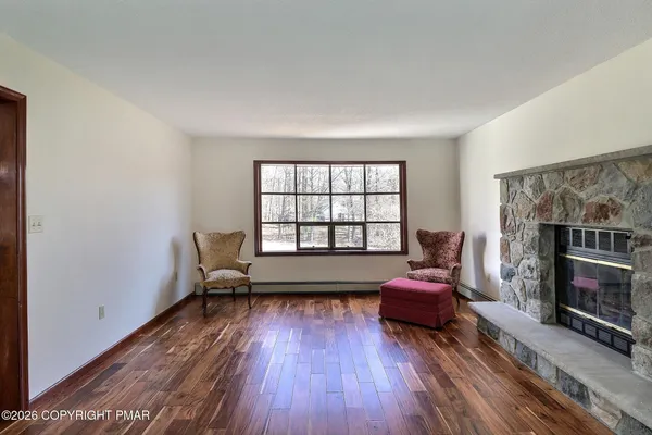 $499,800 | 406 Broad Leaf Lane, Stroudsburg, PA 18360