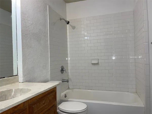 $1,590 | 7402 Geneva Drive, Unit A, Austin, TX 78723