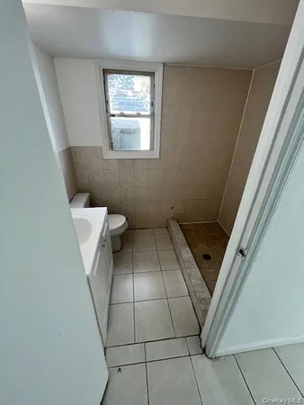 $4,800 | 94 Roger Avenue, Inwood, NY 11096