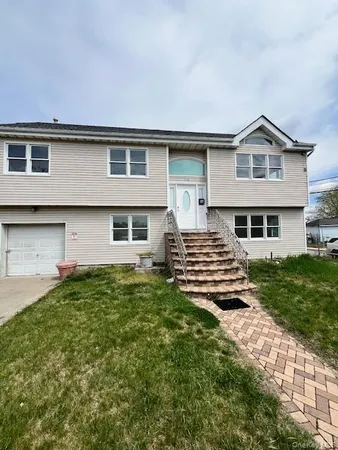 $4,800 | 94 Roger Avenue, Inwood, NY 11096