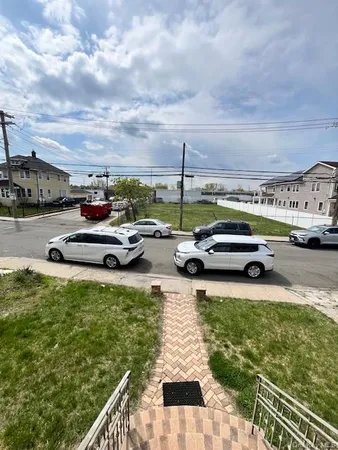 $4,800 | 94 Roger Avenue, Inwood, NY 11096