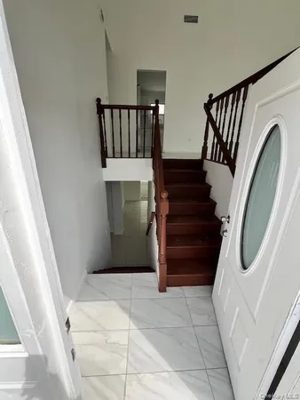 $4,800 | 94 Roger Avenue, Inwood, NY 11096