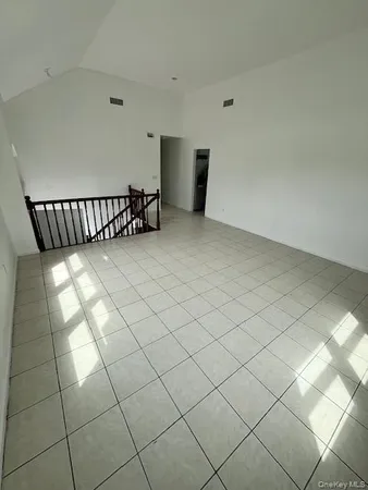 $4,800 | 94 Roger Avenue, Inwood, NY 11096