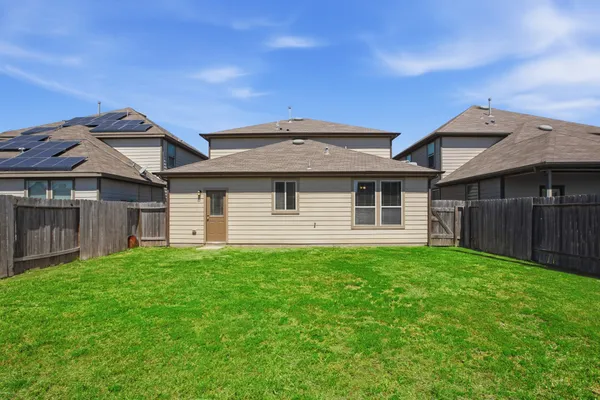 $320,000 | 4611 Windmill Run Drive, Houston, TX 77069