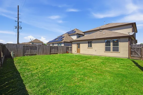 $320,000 | 4611 Windmill Run Drive, Houston, TX 77069