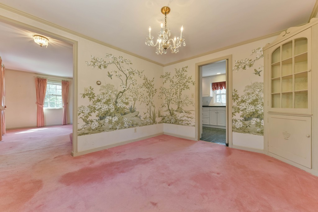 33 Oak Road Milton, MA 02186 - Photo 4 of 20 Gallery Image 4
