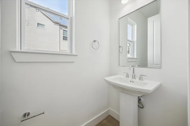 $475,000 | 10923 Brookeshire Chase Lane, Houston, TX 77043