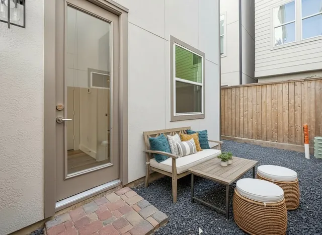 $475,000 | 10923 Brookeshire Chase Lane, Houston, TX 77043