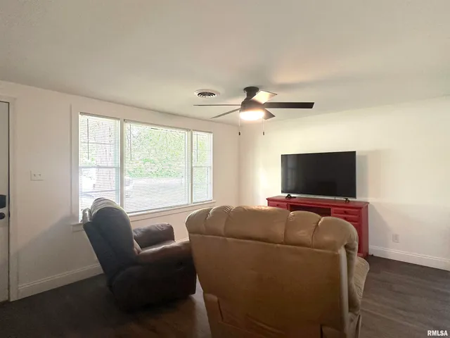 $150,000 | 1924 North 7th Street, Murphysboro, IL 62966