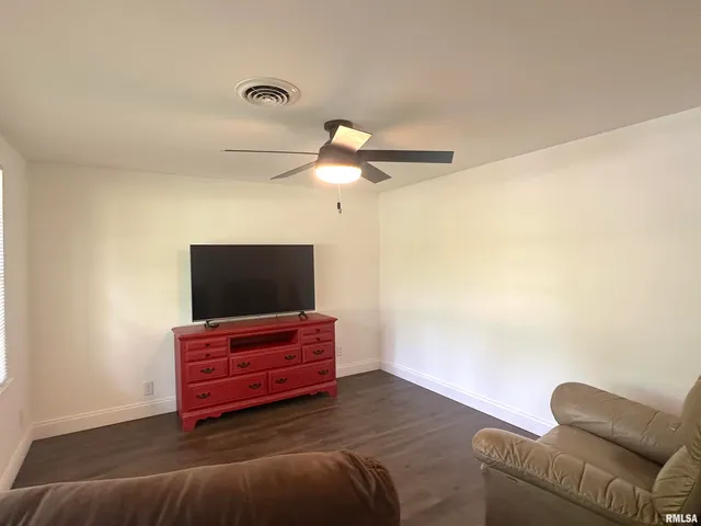 $150,000 | 1924 North 7th Street, Murphysboro, IL 62966