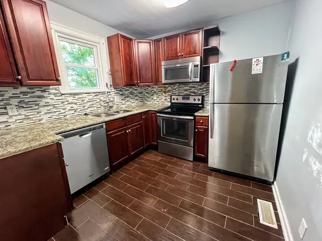 $3,600 | 119 Westridge Drive, Tallahassee, FL 32304