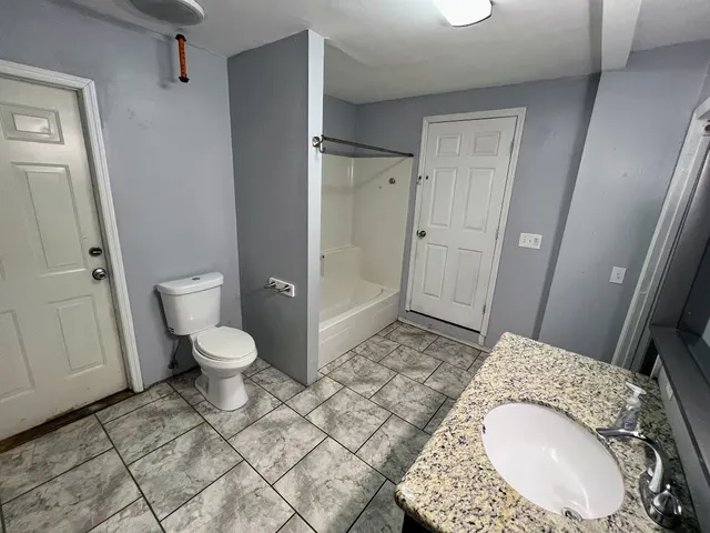 $3,600 | 119 Westridge Drive, Tallahassee, FL 32304