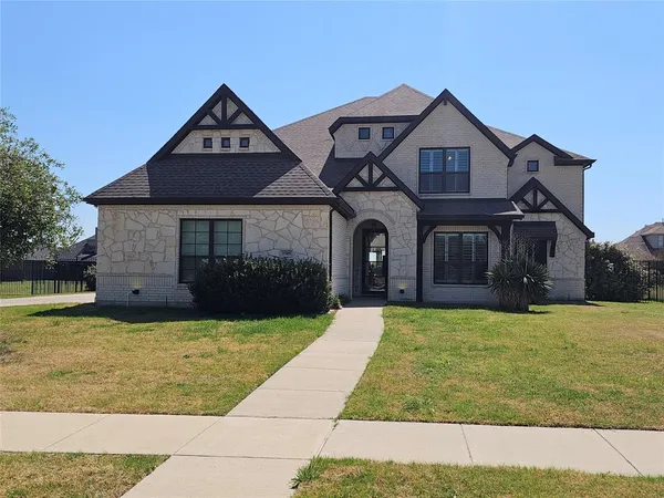 $665,000 | 1505 Hudson Drive, Ennis, TX 75119