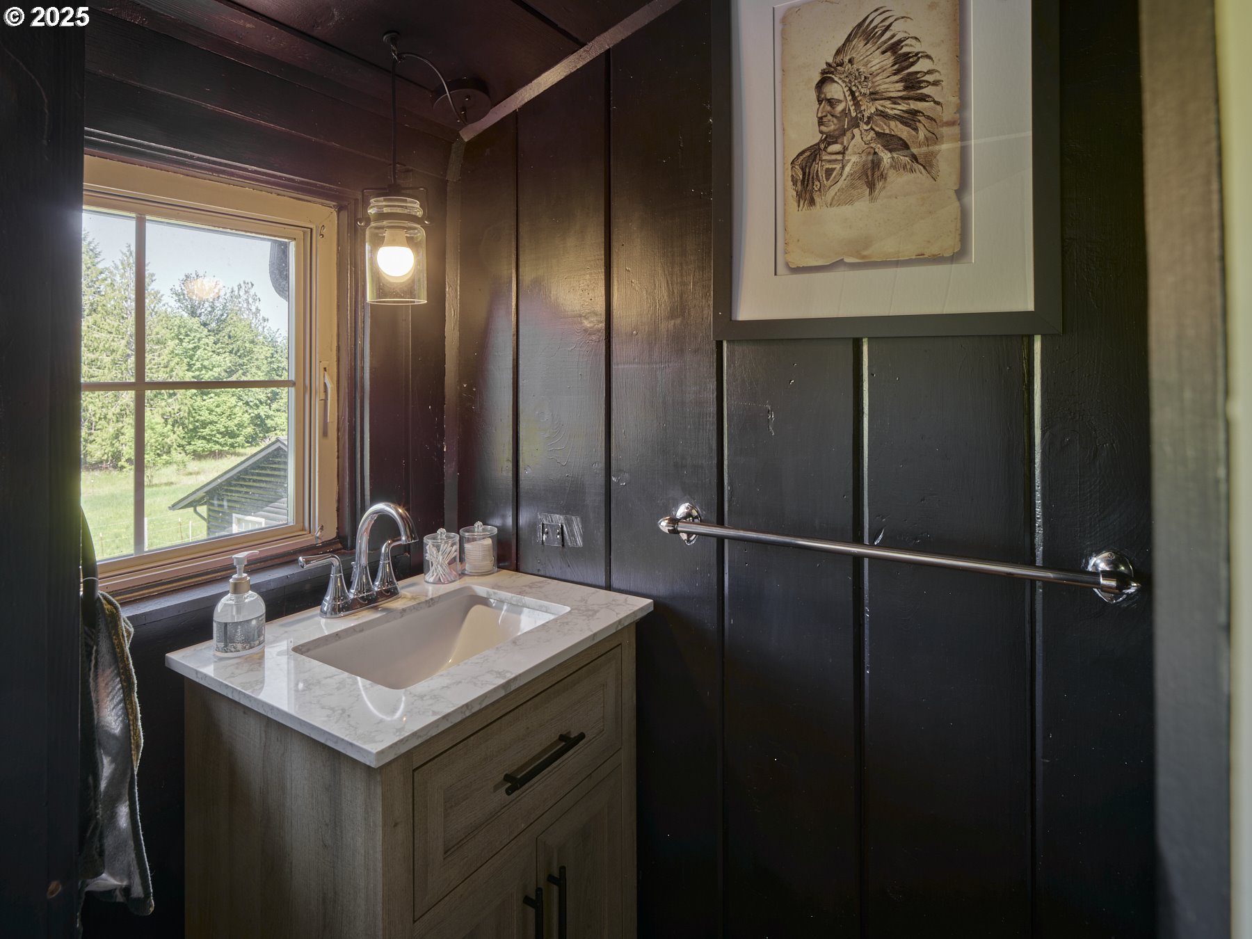 1020 Paine Road Castle Rock, WA 98611 - Photo 28 of 47 Bathroom