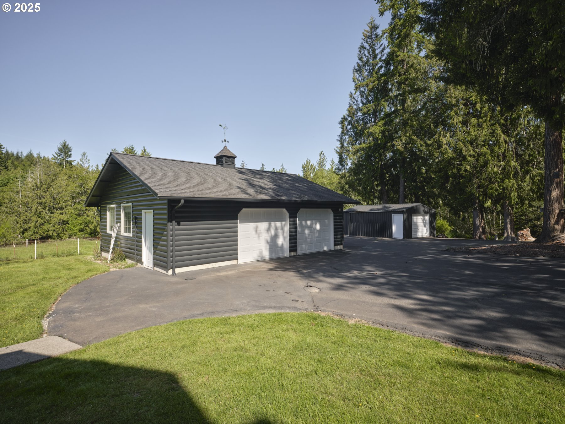 1020 Paine Road Castle Rock, WA 98611 - Photo 4 of 47 Garage