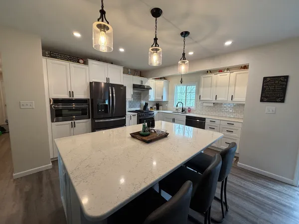 $269,000 | 150 Woodland Drive, Salem, IL 62881