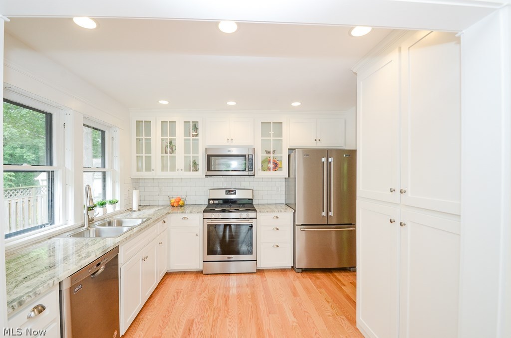 2602 Queenston Road Cleveland Heights, OH 44118 - Photo 5 of 23 Gallery Image 5