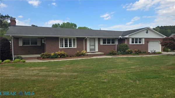$359,900 | 250 Baby Lane, Mathews, VA 23109