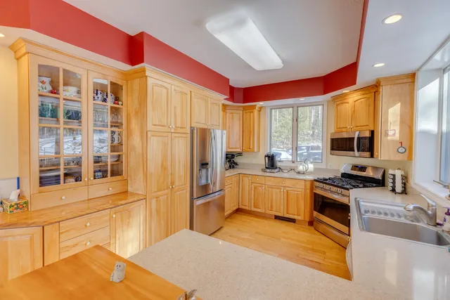 $839,900 | 241 Windmill Road, Campton, NH 03223