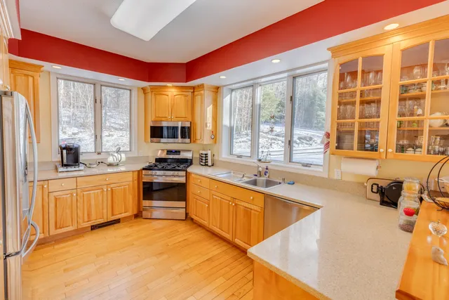 $839,900 | 241 Windmill Road, Campton, NH 03223