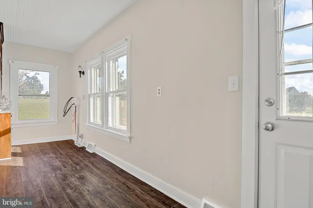 $1,795 | 206 Hershey Road, Hummelstown, PA 17036