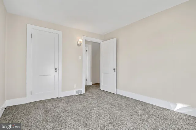 $1,795 | 206 Hershey Road, Hummelstown, PA 17036