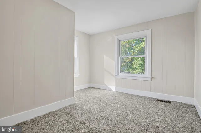 $1,795 | 206 Hershey Road, Hummelstown, PA 17036