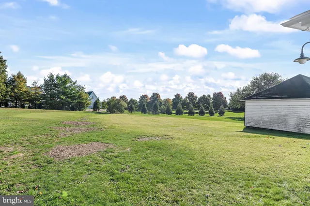 $1,795 | 206 Hershey Road, Hummelstown, PA 17036