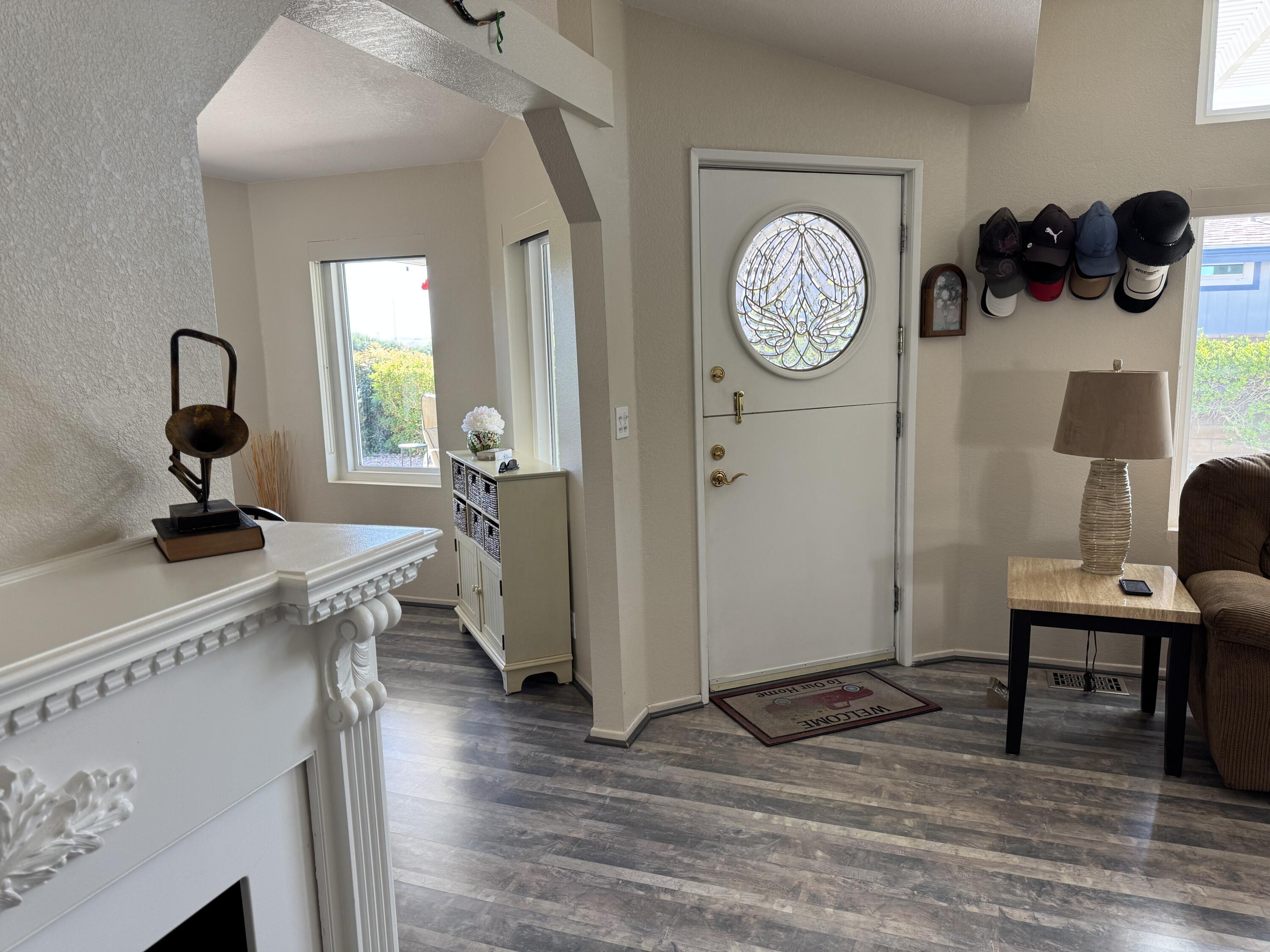 35280 South Border Thousand Palms, CA 92276 - Photo 13 of 50 a view of a workspace with furniture and a mirror