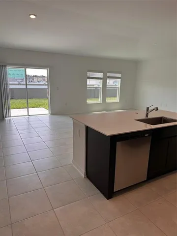 $2,075 | 429 Singing Sands Cir Lake, Lake Wales, FL 33853