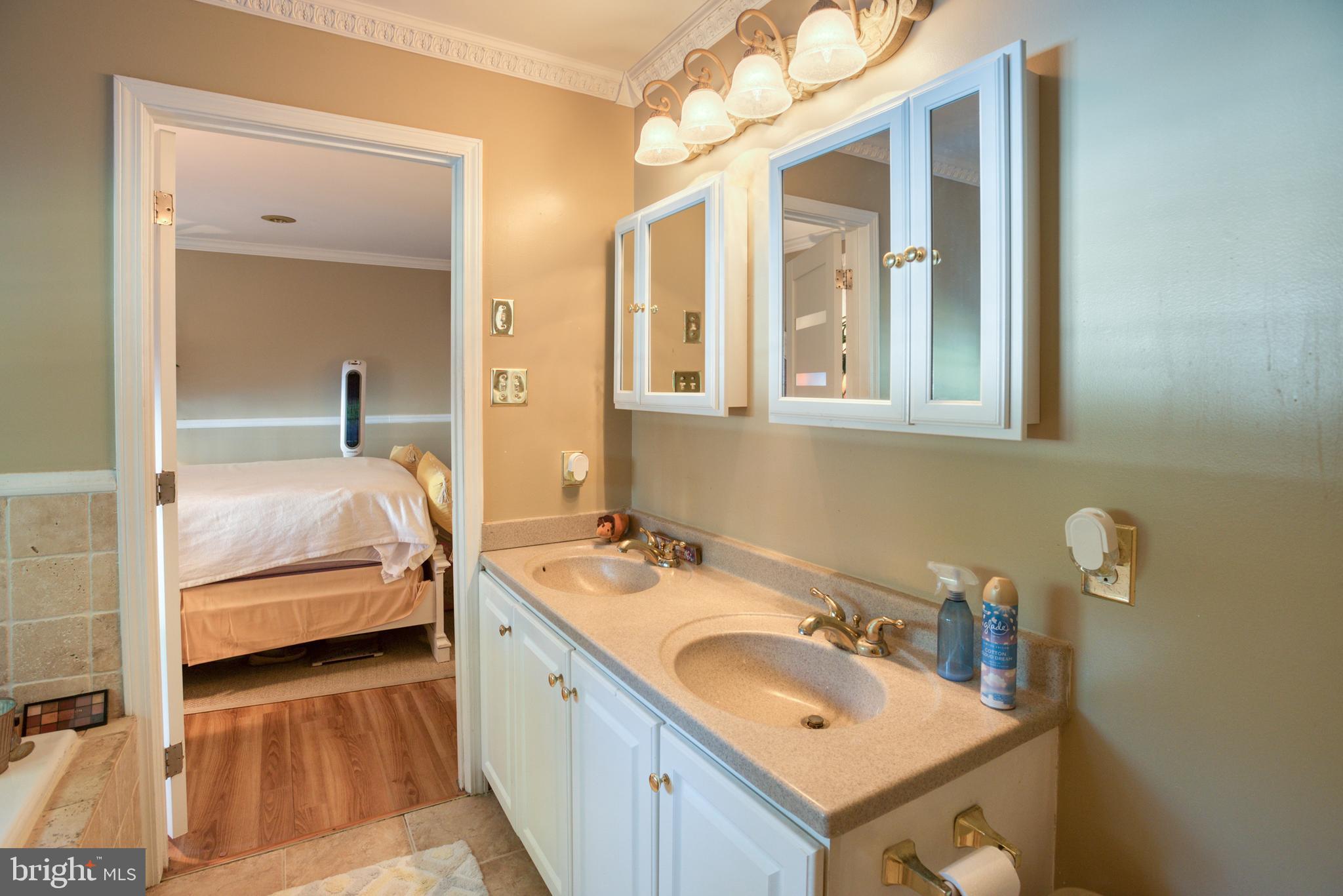 91 Annapolis Drive Sicklerville, NJ 08081 - Photo 13 of 42