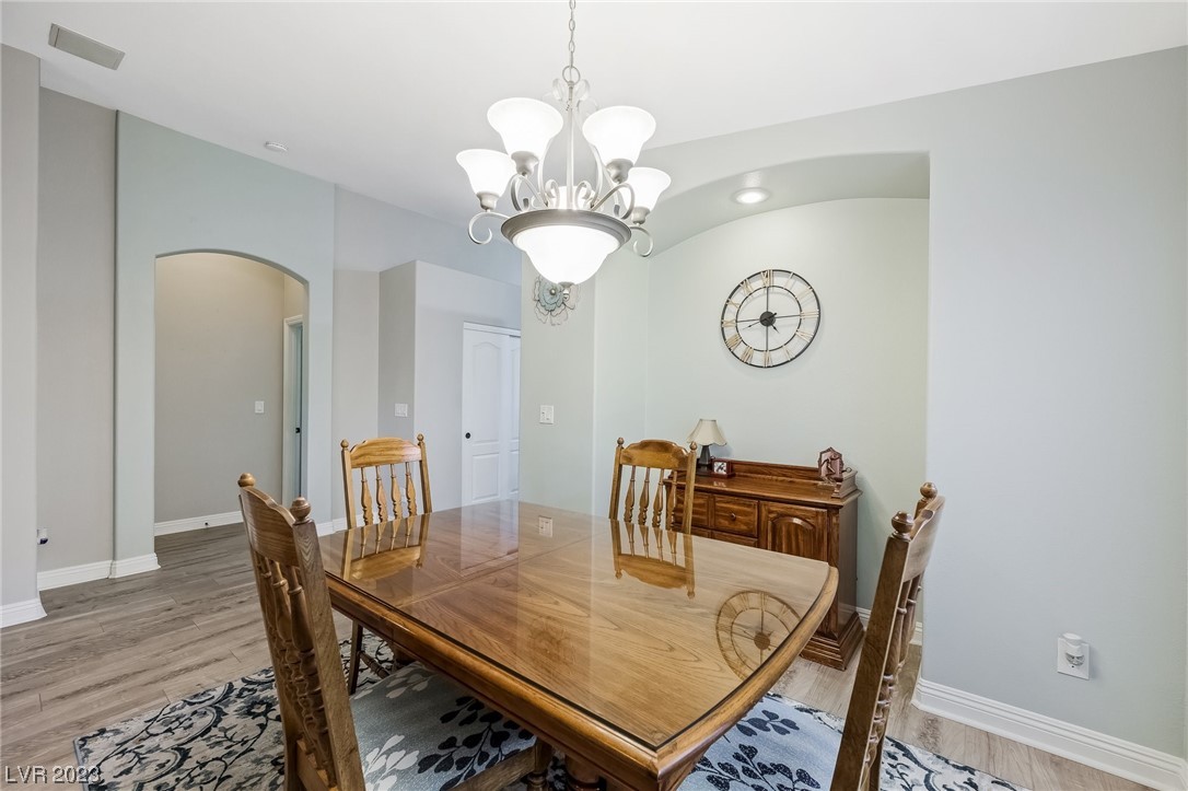 4624 Silverwind Road North Las Vegas, NV 89031 - Photo 11 of 37 Gallery Image 11