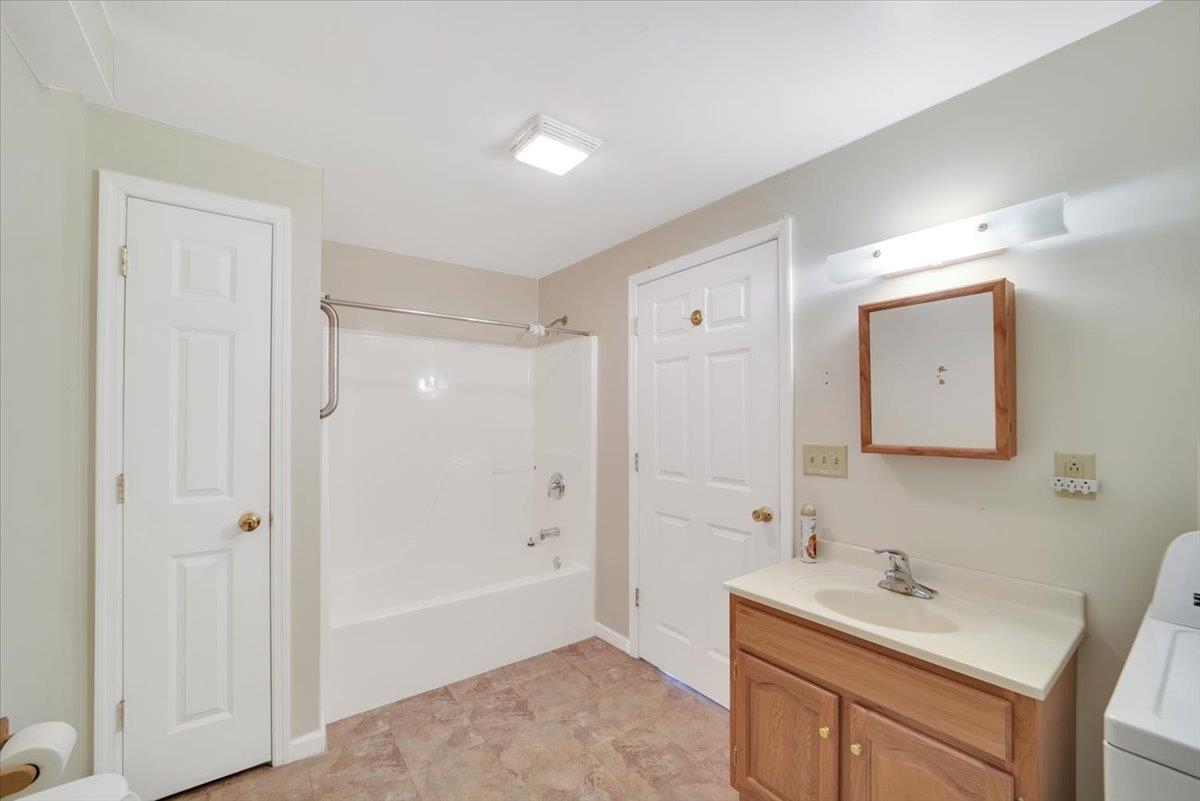 5281 Main Street Franklin, VT 05457 - Photo 30 of 39