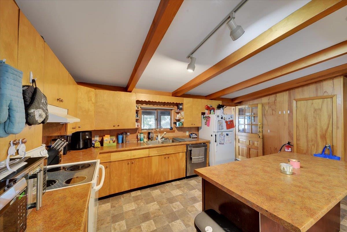 5281 Main Street Franklin, VT 05457 - Photo 38 of 39