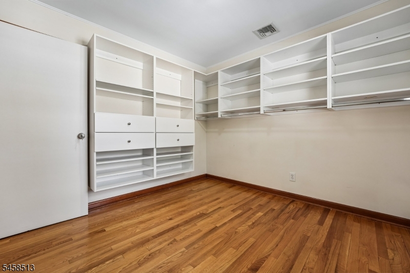 383 Closter Dock Road Closter, NJ 07624 - Photo 12 of 16 Gallery Image 12