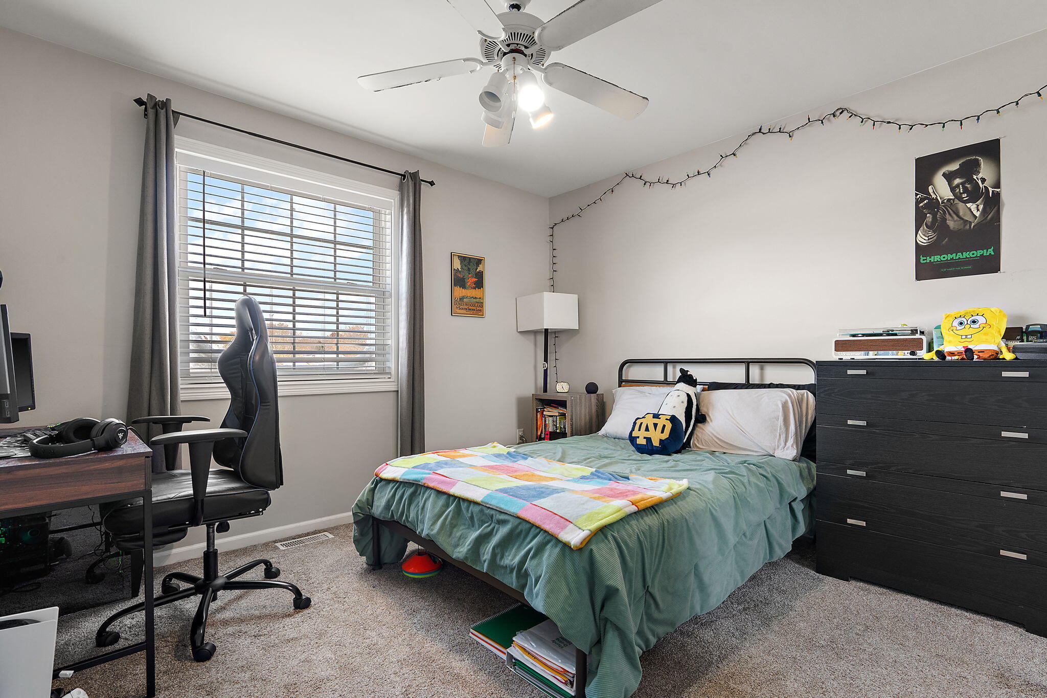 696 Admiral Drive Porter, IN 46304 - Photo 17 of 27 a bedroom with bed and a window