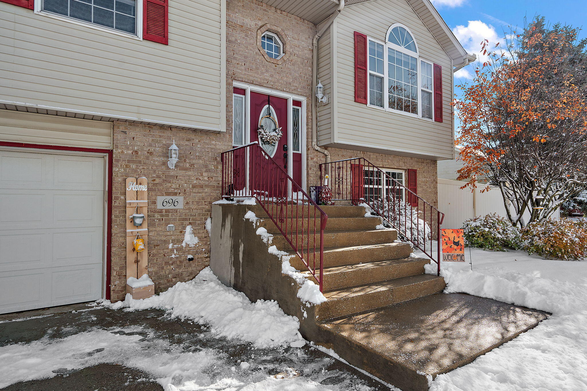 696 Admiral Drive Porter, IN 46304 - Photo 3 of 27 a view of a building with stairs