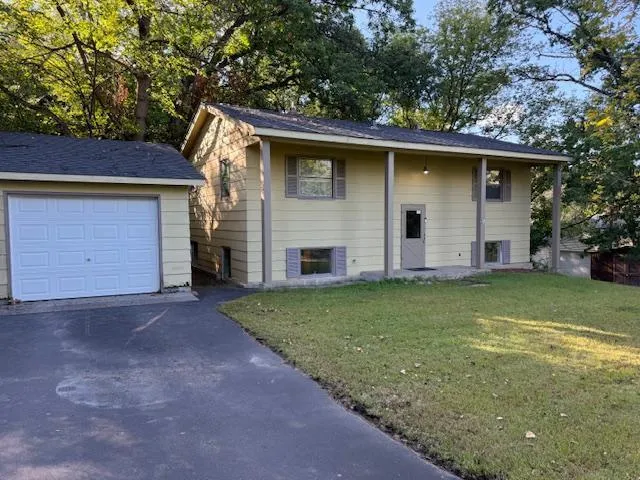 $1,650 | 817 Kansas Avenue, St. Paul, MN 55107