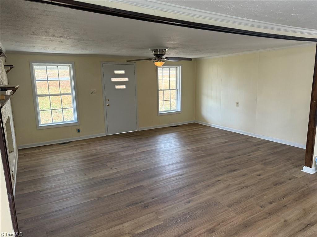 2115 Ararat Road Ararat, NC 27007 - Photo 20 of 49 great room