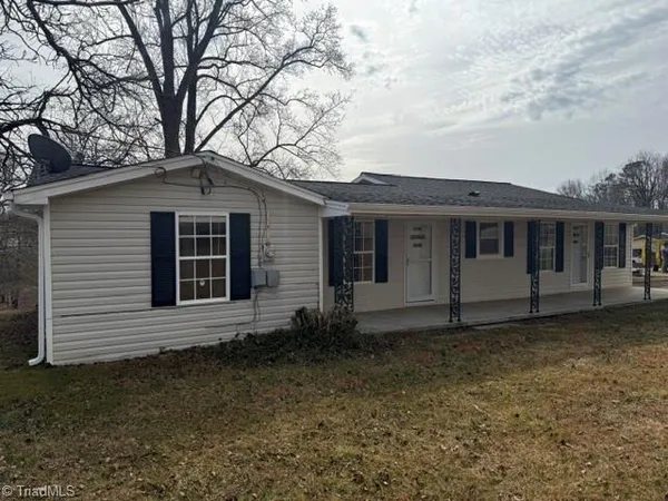 $289,000 | 2115 Ararat Road, Ararat, NC 27007