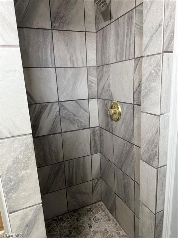 2115 Ararat Road Ararat, NC 27007 - Photo 22 of 49 shower