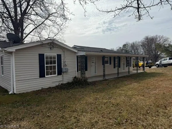 $289,000 | 2115 Ararat Road, Ararat, NC 27007