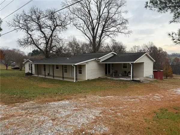 $289,000 | 2115 Ararat Road, Ararat, NC 27007