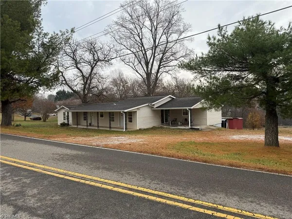 $289,000 | 2115 Ararat Road, Ararat, NC 27007