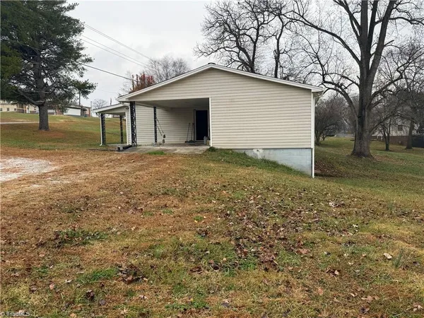 $289,000 | 2115 Ararat Road, Ararat, NC 27007